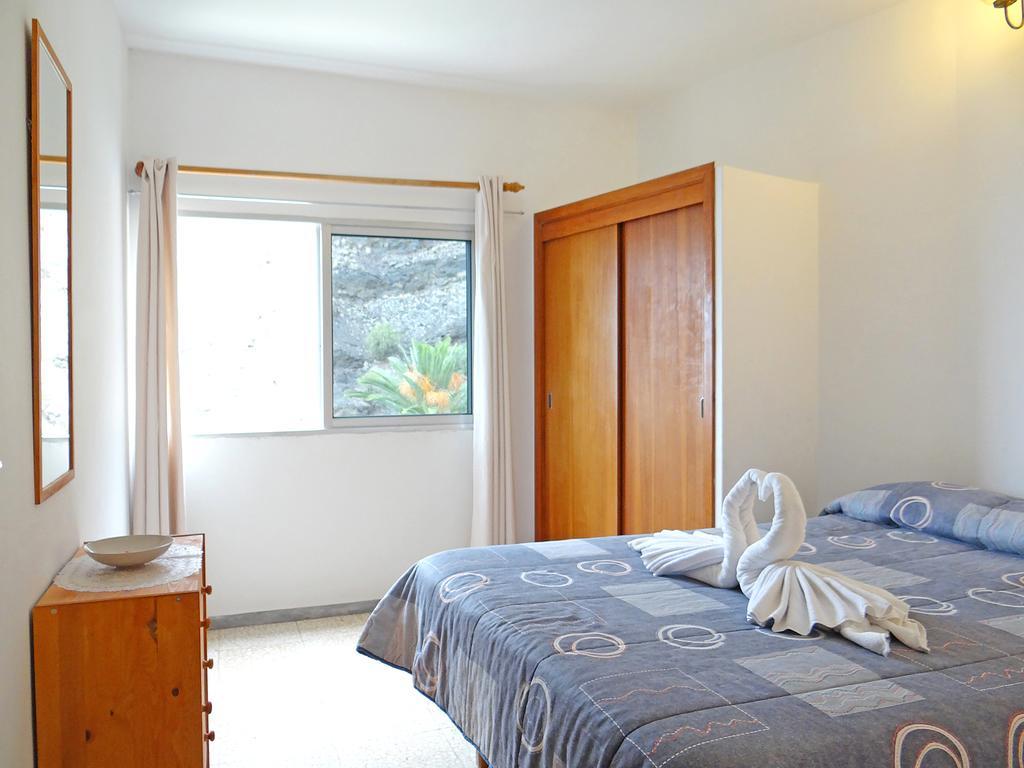 Apartamentos Dominguez Calera Buitenkant foto